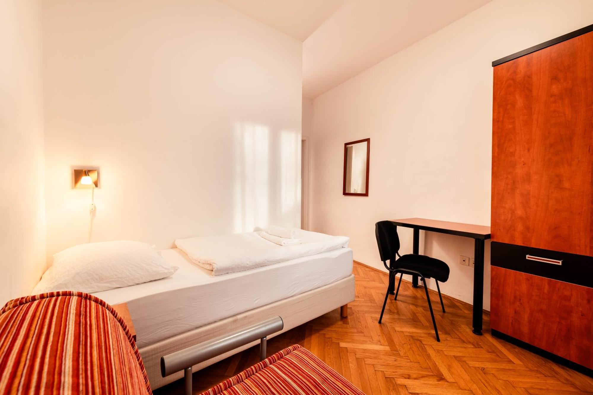 Pod Lipo 2* Ljubljana